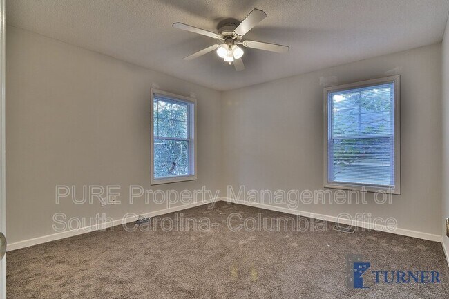 Building Photo - 801 Laurel Hill Ln