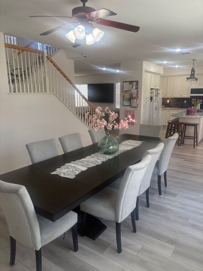 Building Photo - Beautiful Two-Story Residence in Desirable...