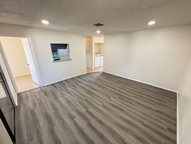 Building Photo - 2883 Wheelwright Dr
