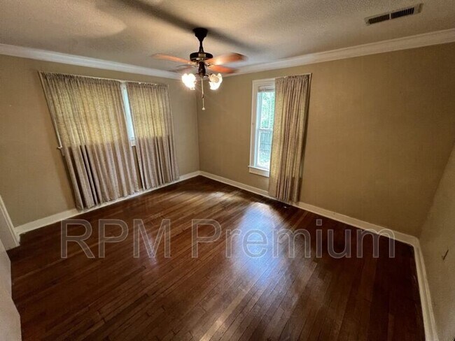 Building Photo - 4429 39th St