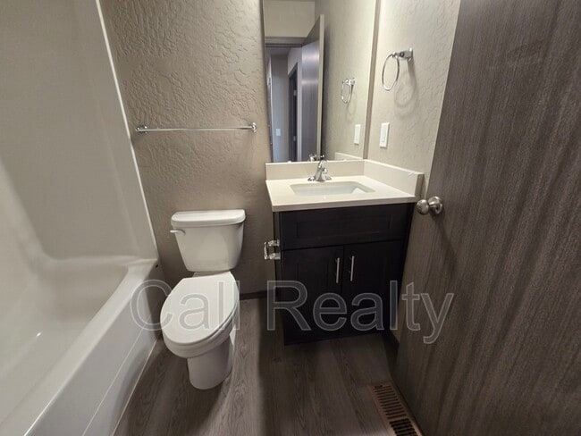 Building Photo - 9616 E Nixon Ln