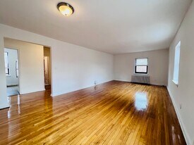 Building Photo - 150 Union Ave