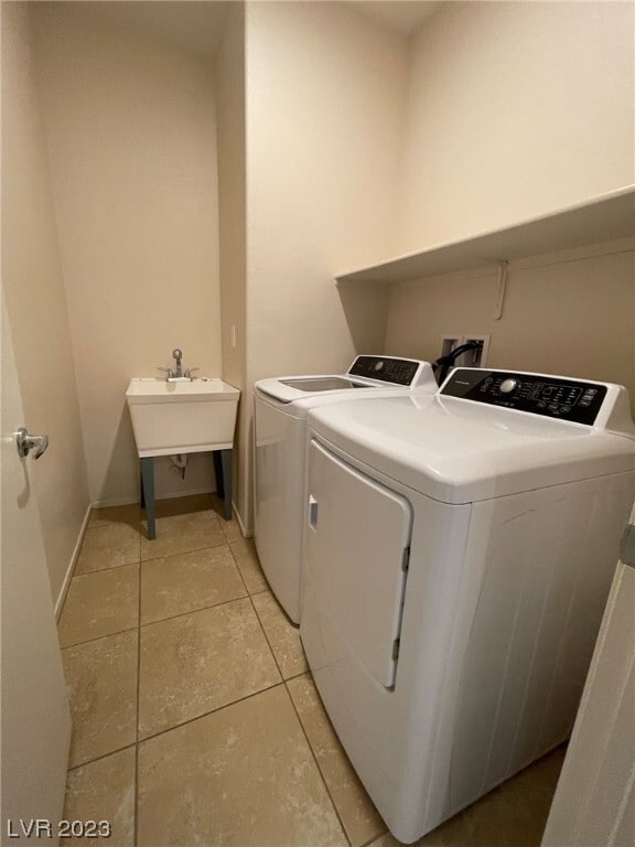 Building Photo - 2124 Del Aqua Ave