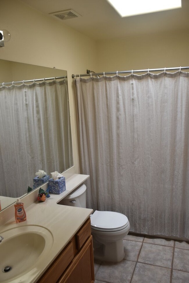 Building Photo - Furnished 3 Bedroom Home in Foothills with...
