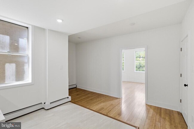 Building Photo - 935 Passyunk Ave
