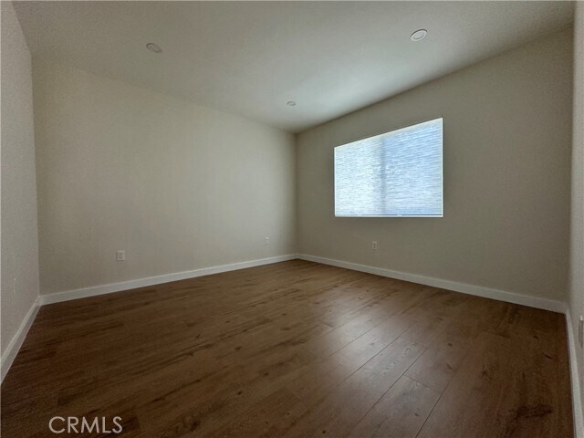 Building Photo - 1436 N Hollywood Way