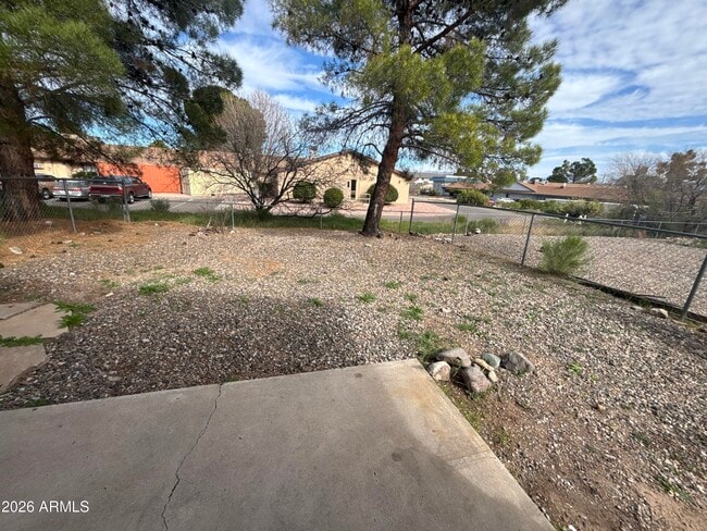 Building Photo - 76 E Paula Cir