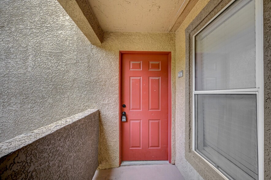 Building Photo - 2300 E Silverado Ranch Blvd