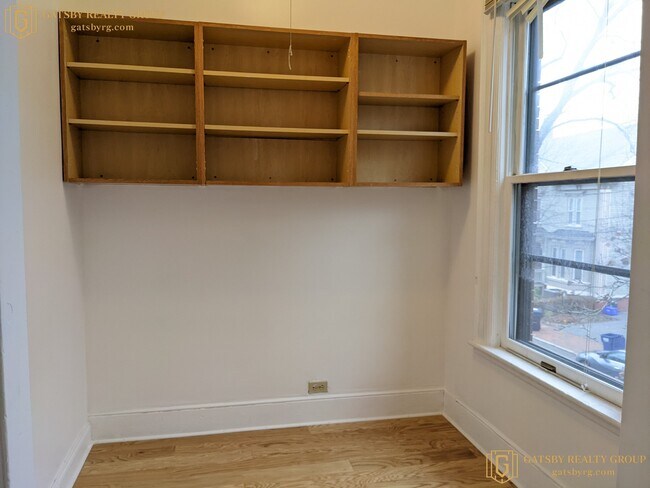 Building Photo - 51 Dana St