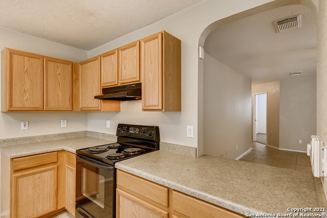 Building Photo - 9042 Camino Rey