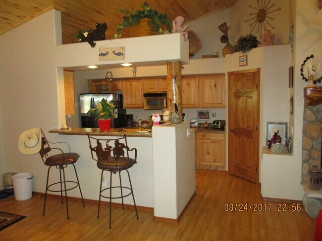 Building Photo - 1561 Mustang Run