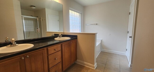 Building Photo - 157 Alderwood Dr