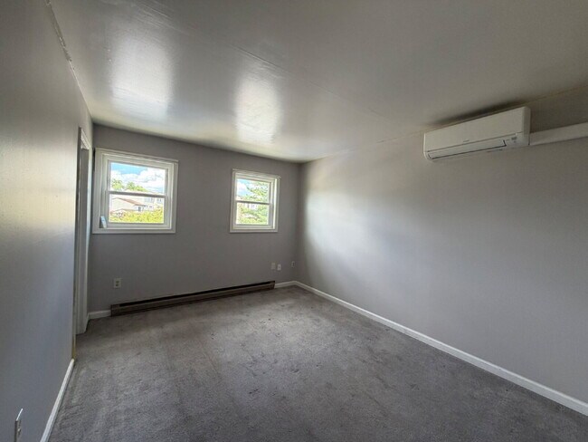 Building Photo - 186 White Dogwood Dr
