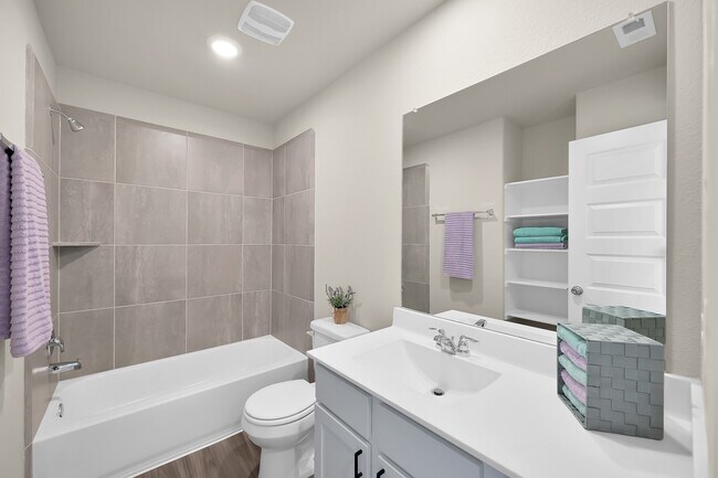 Building Photo - 3346 Torrey Pines Dr
