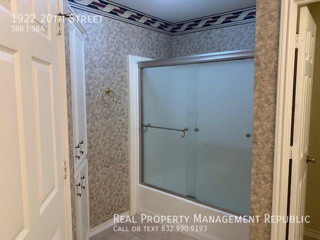 Building Photo - 1922 20th St