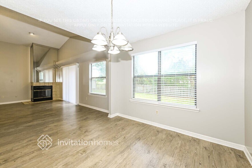 Building Photo - 1371 High Plains Dr W