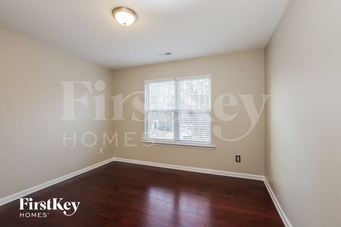 Building Photo - 6214 Forest Pond Dr