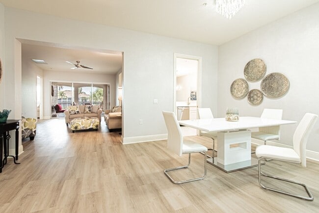 Building Photo - Seasonal Fully Furnished Home in Fiddler's Creek - AVAIL NOW-MAY