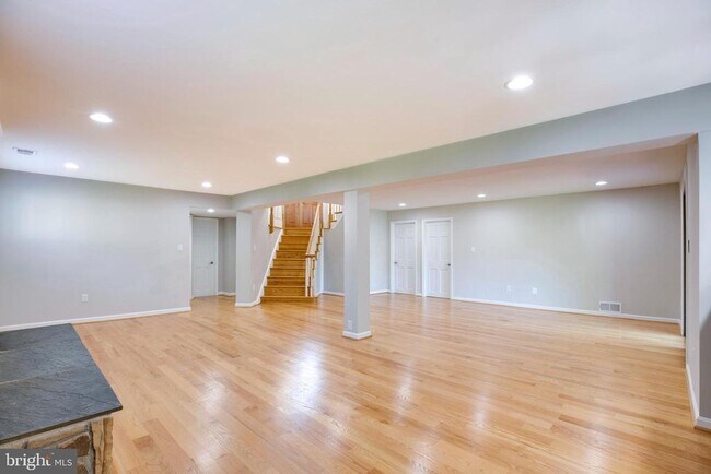 Building Photo - 1208 Forestwood Dr