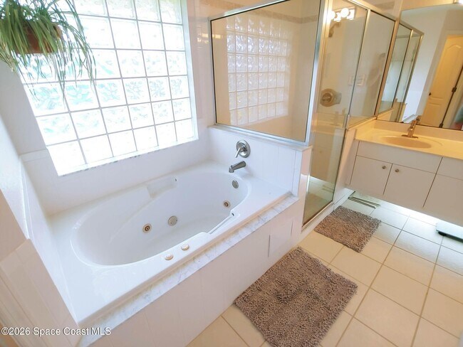 Building Photo - 160 Sandy Shoes Dr