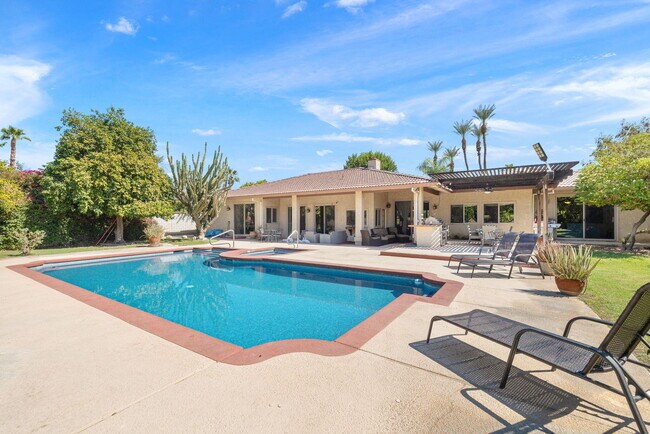Building Photo - 72056 Palm Haven Dr