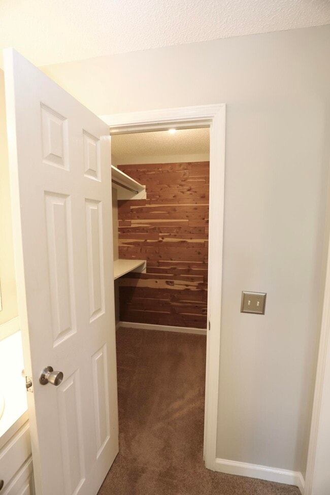 Building Photo - 1450 Morris Way Dr