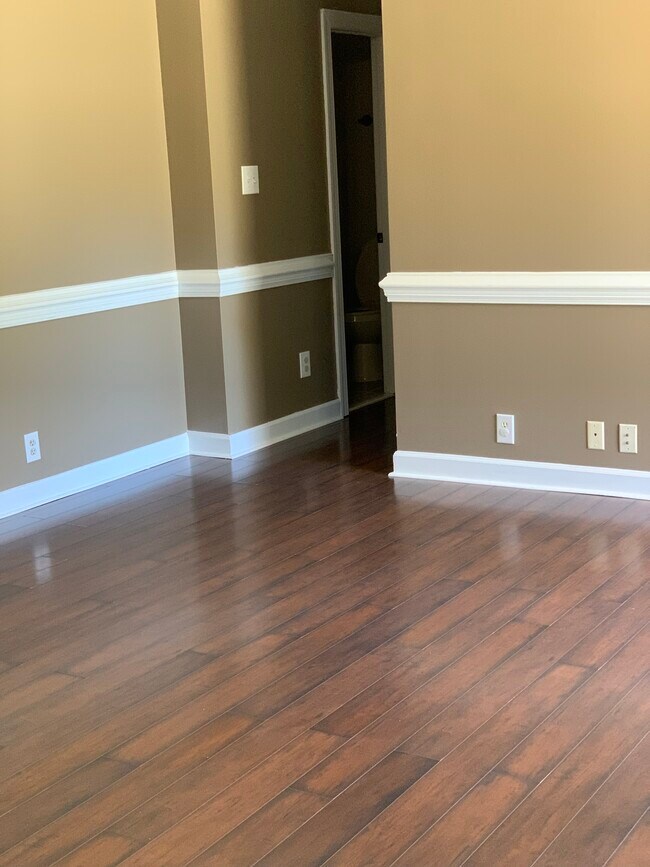 Building Photo - 15012 State Hwy 96