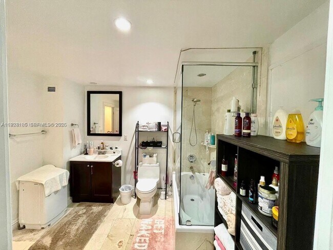 Building Photo - 19390 Collins Ave