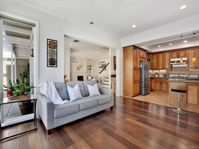 Building Photo - Beautifully Updated Model Home in the Prestigious, highly desirable Woodbridge