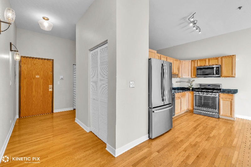 Building Photo - 1 S Leavitt St