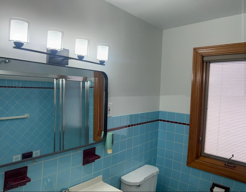 Building Photo - 6564 Oakwood Dr