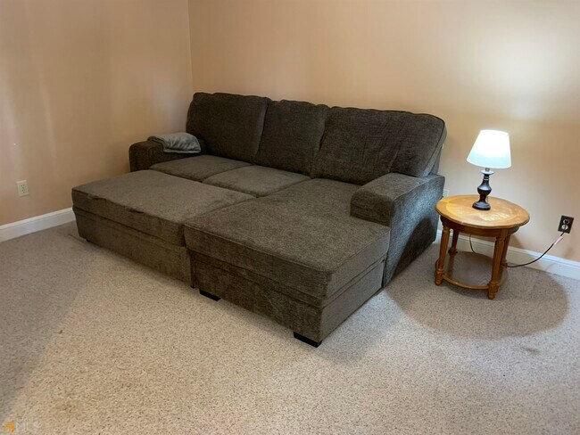 Building Photo - 757 Houston Mill Rd NE