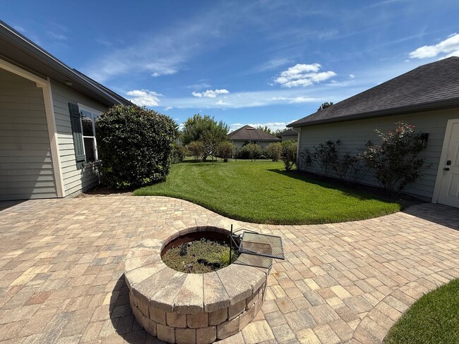 Building Photo - Beautiful Home in Oakmont Community