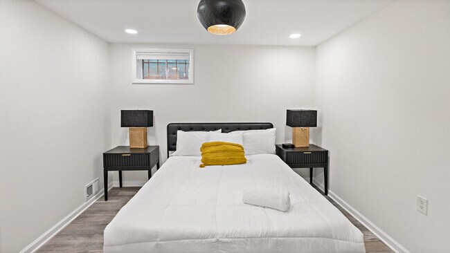 Building Photo - 135 69th St