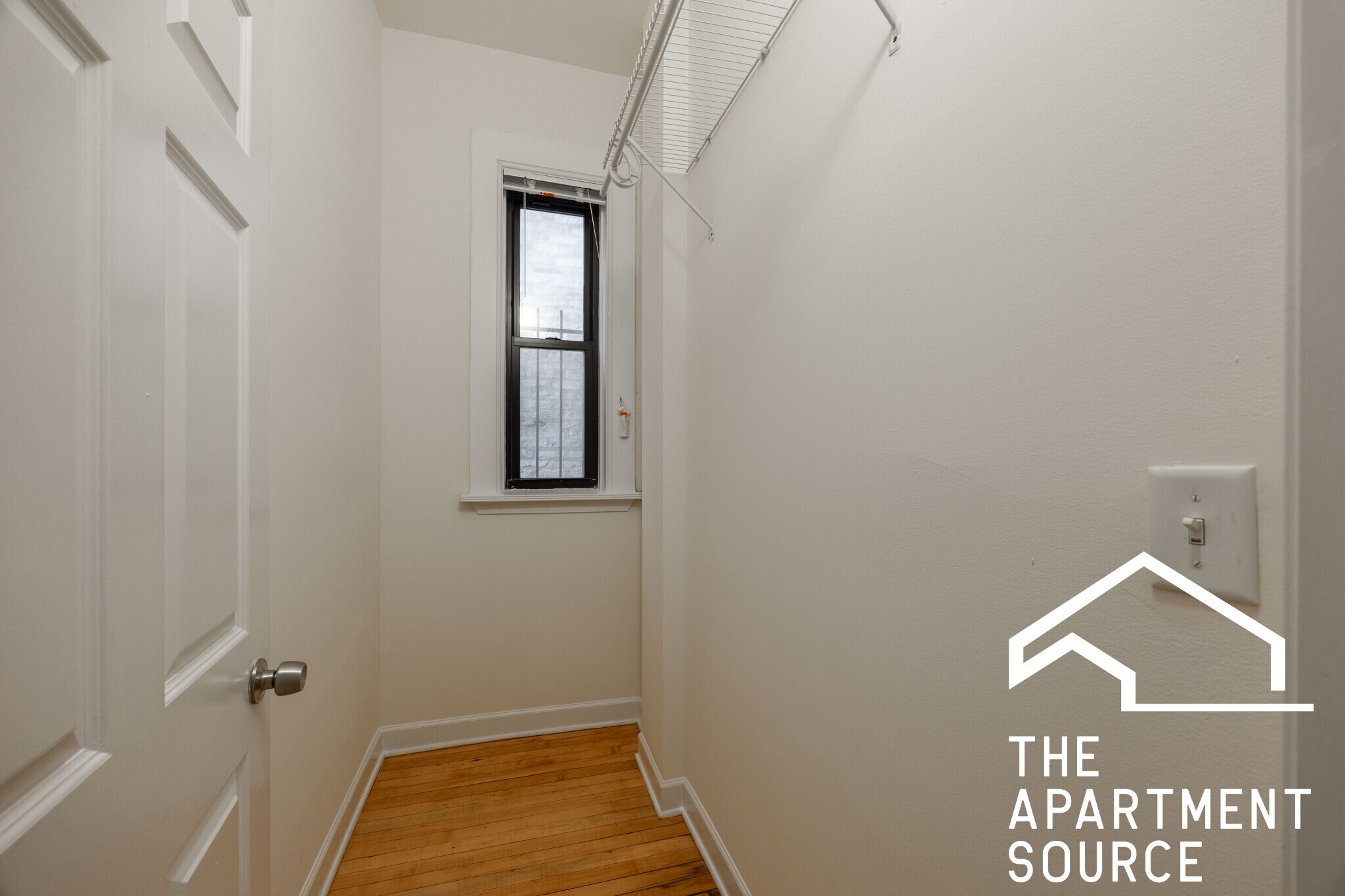 Building Photo - 2130 W Concord Pl