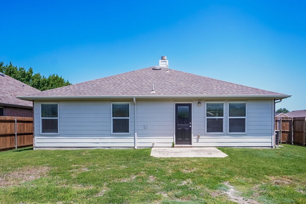 Building Photo - 12640 Lost Prairie Dr