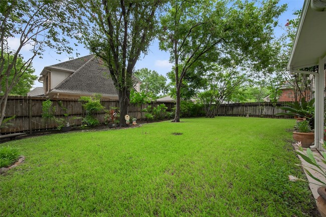 Building Photo - 2803 Randons Bell Dr