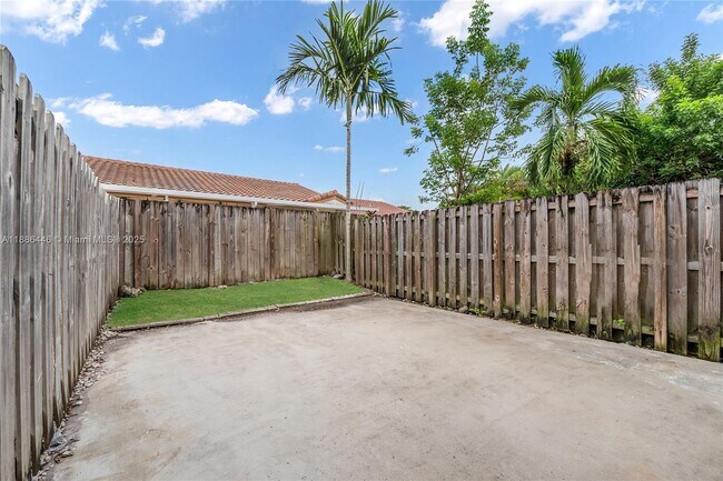 Building Photo - 10300 SW 147th Ct Cir