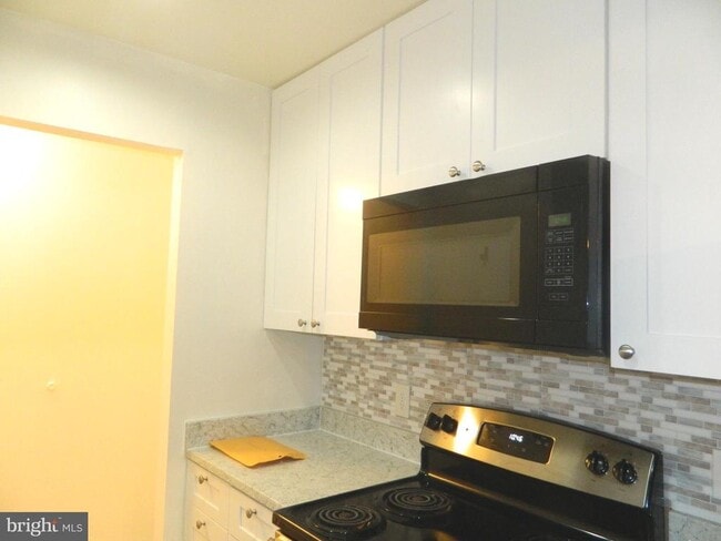 Building Photo - 7925 Coriander Dr