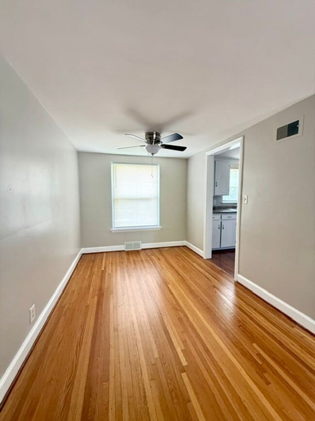 Building Photo - 457/459 Overlook Road