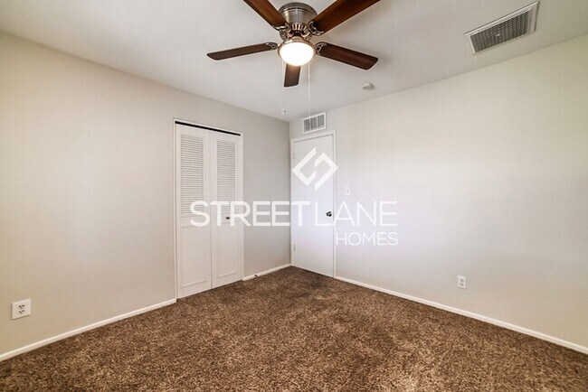 Building Photo - Charming 3 bedroom home in Peoria!