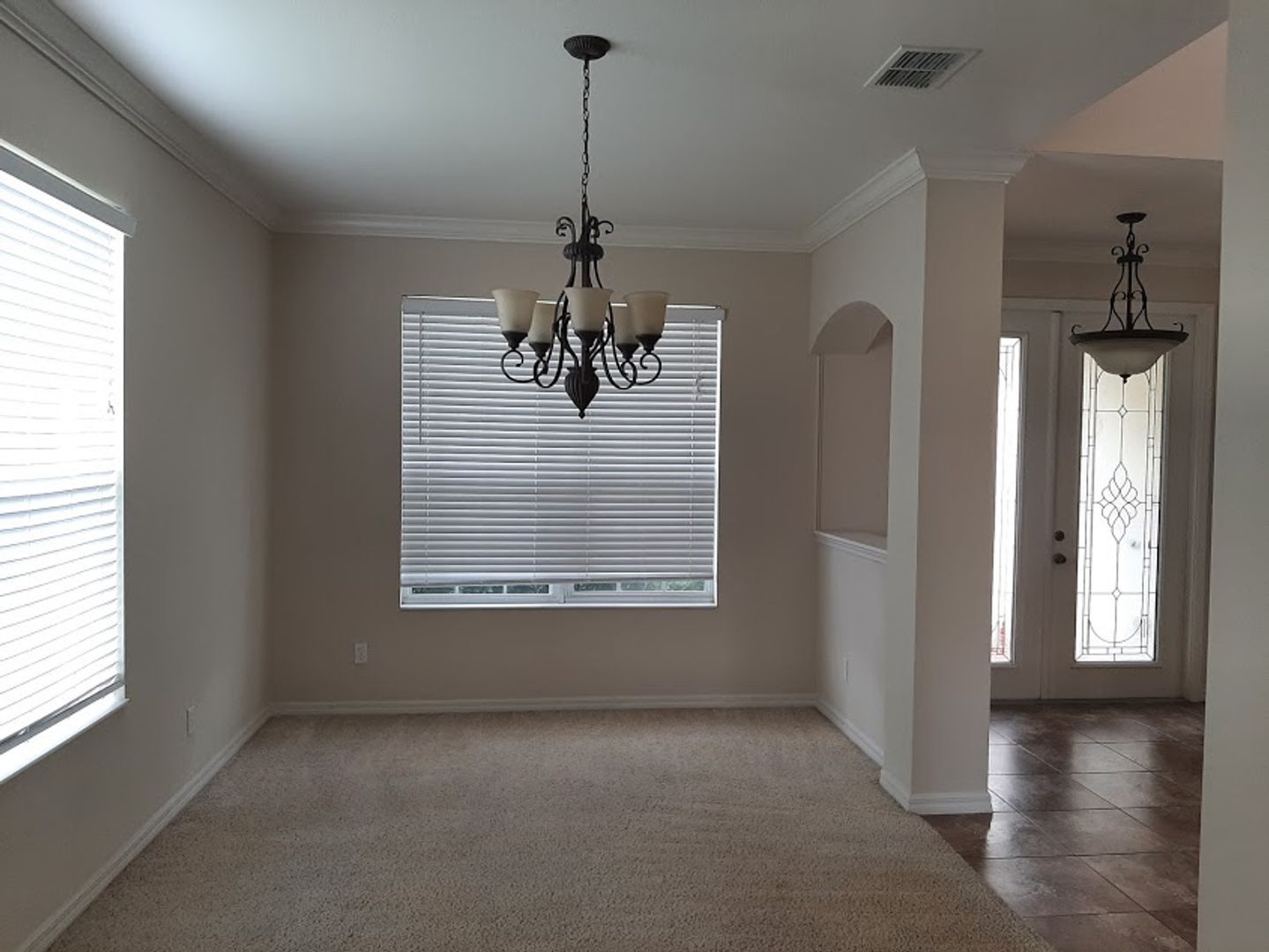 Building Photo - Coming OCT  ! 2 Story 5/  3.5  home in gated community