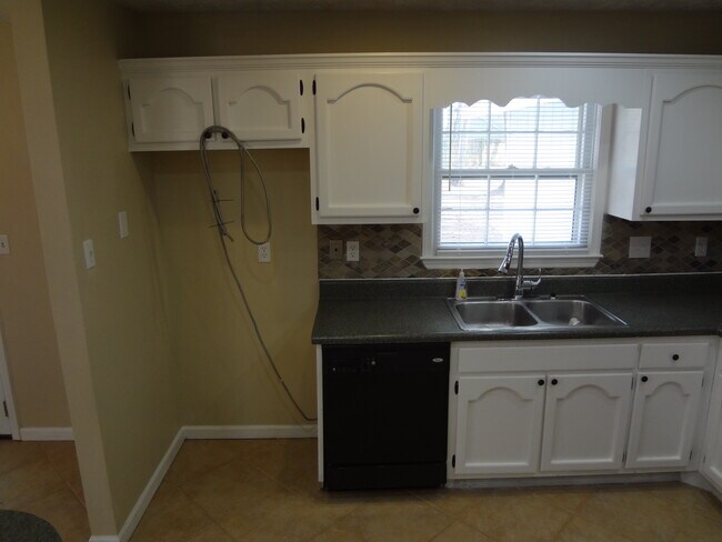Building Photo - 125 Buckeye Ln