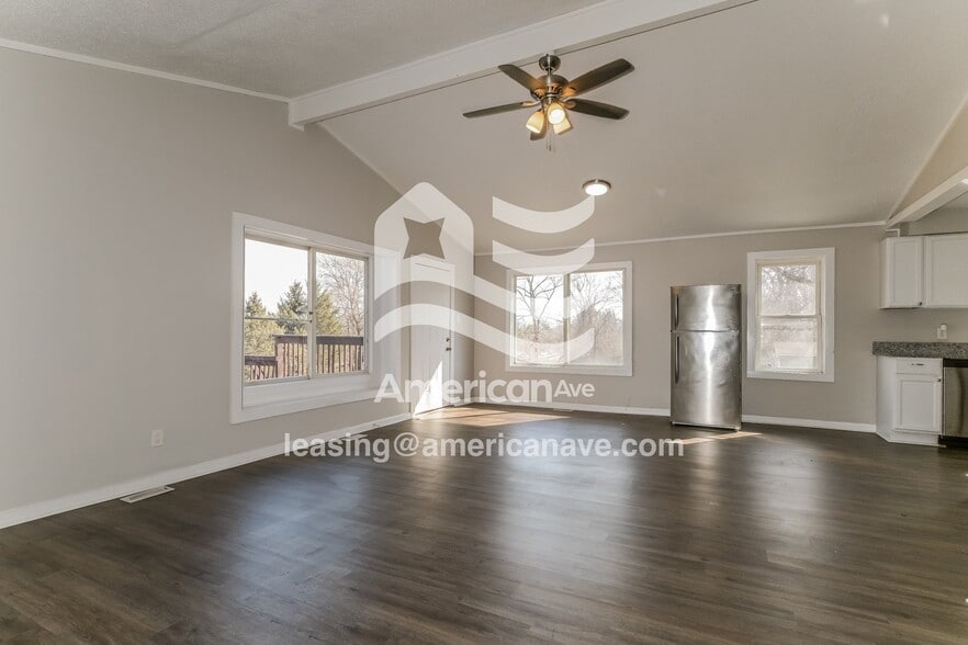 Building Photo - 2480 Redman Rd