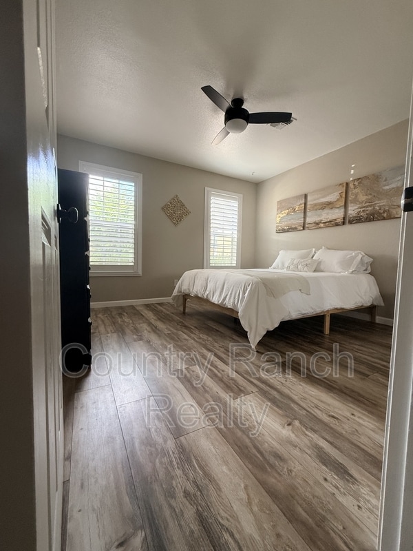 Building Photo - 2134 Desert Palms Dr