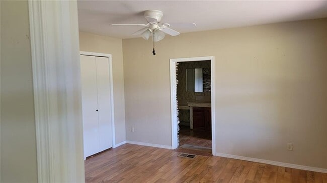 Building Photo - 4731 Eck Ln