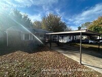Building Photo - 4752 SE 23rd St