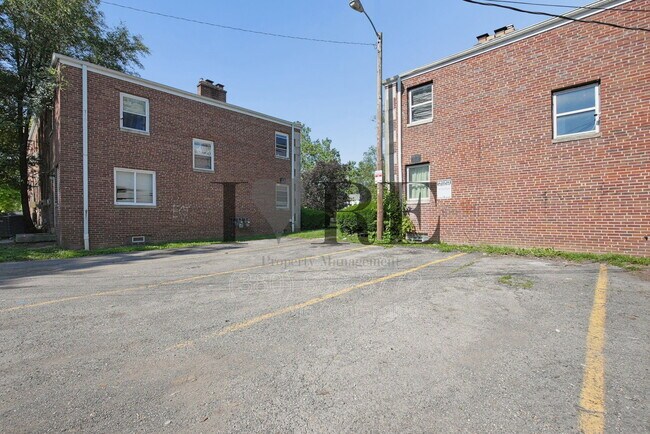 Building Photo - 316 A S Chase