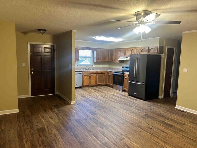 Building Photo - 580 Highland Ave NW