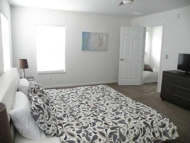 Building Photo - 10220 W Waterlander Lp